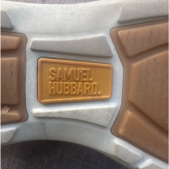 Samuel Hubbard Featherlight Olema Moc
Boat shoe style
Size 13 - Picture 9 of 10